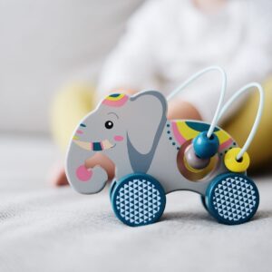 Éléphant à pousser avec circuit de motricité "Jungle"